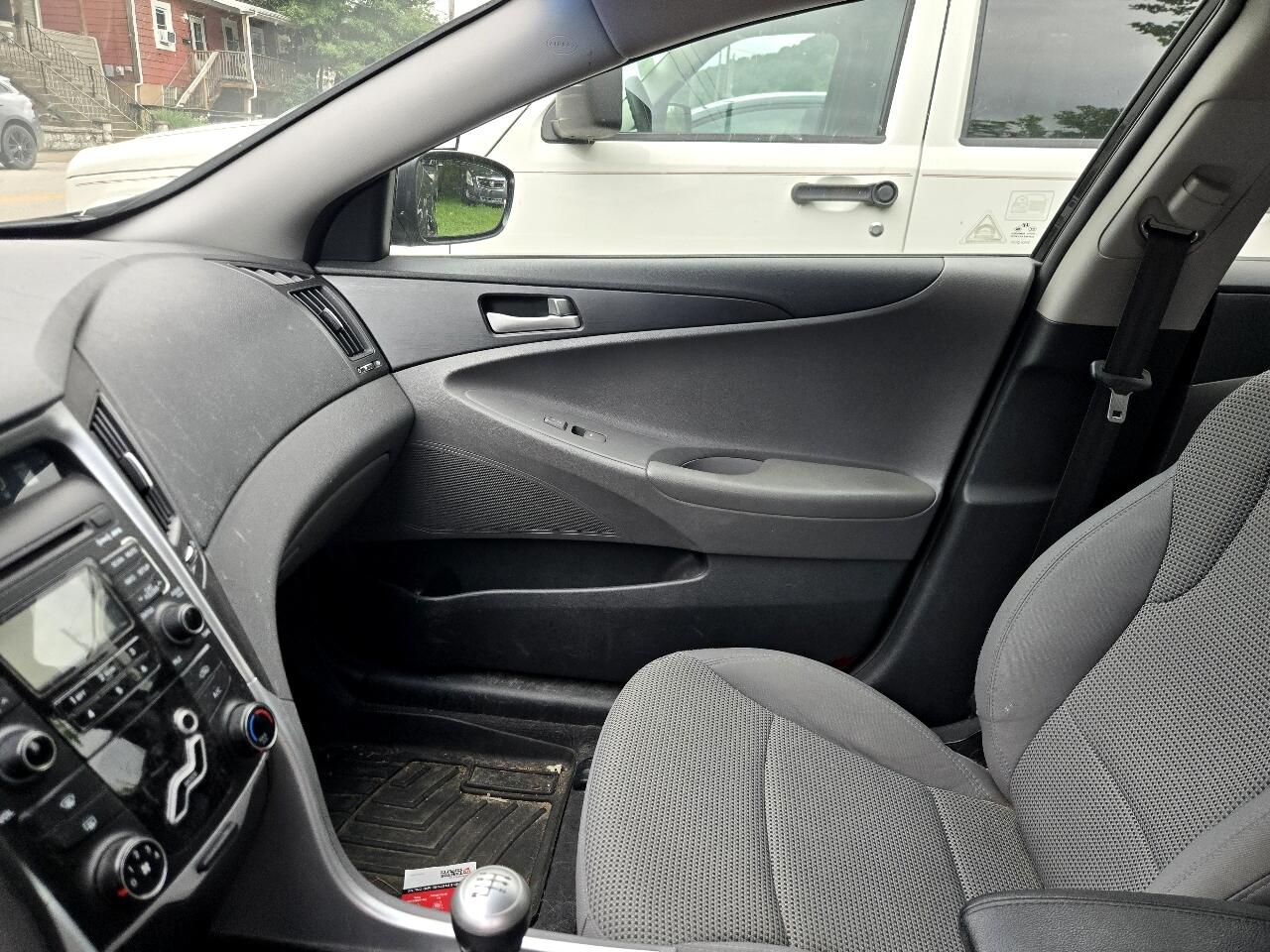 Hyundai Sonata GLS Auto 2011 Hyundai Sonata GLS Auto 2011