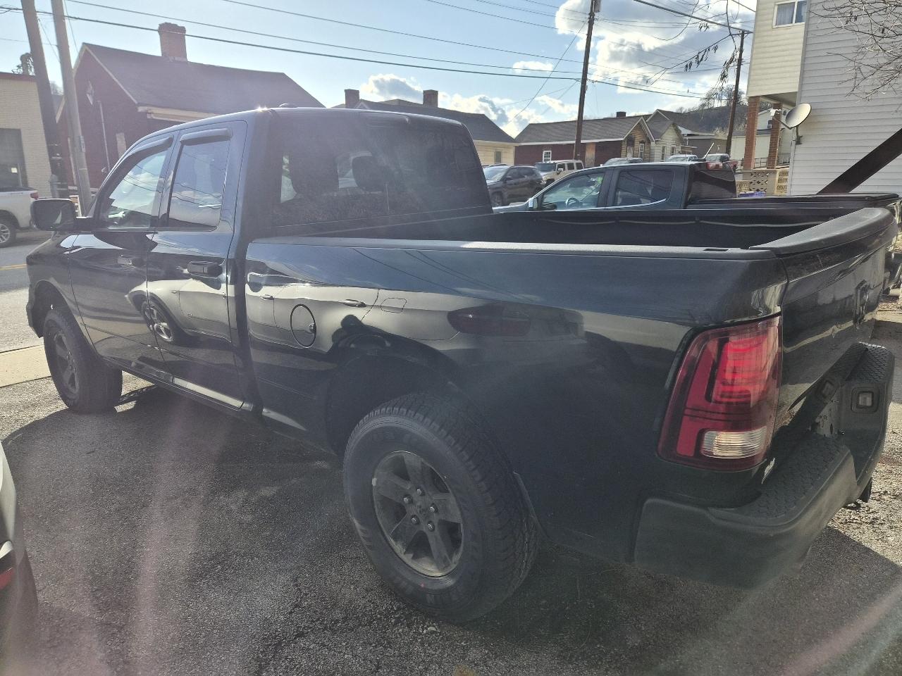 RAM 1500 Tradesman Quad Cab 4WD 2014