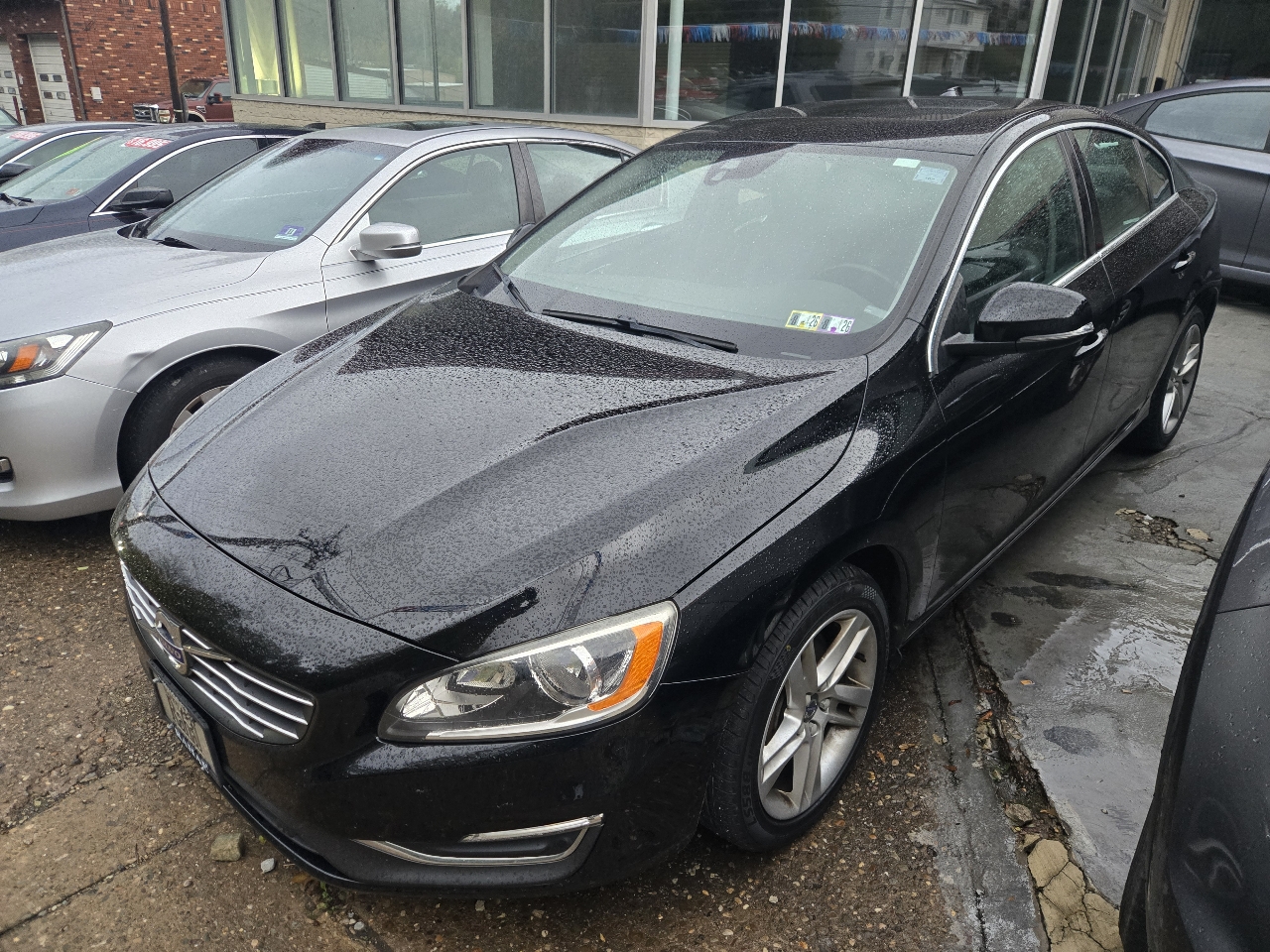 Volvo S60 2.5 Premier 4WD 2015 Volvo S60 2.5 Premier 4WD 2015