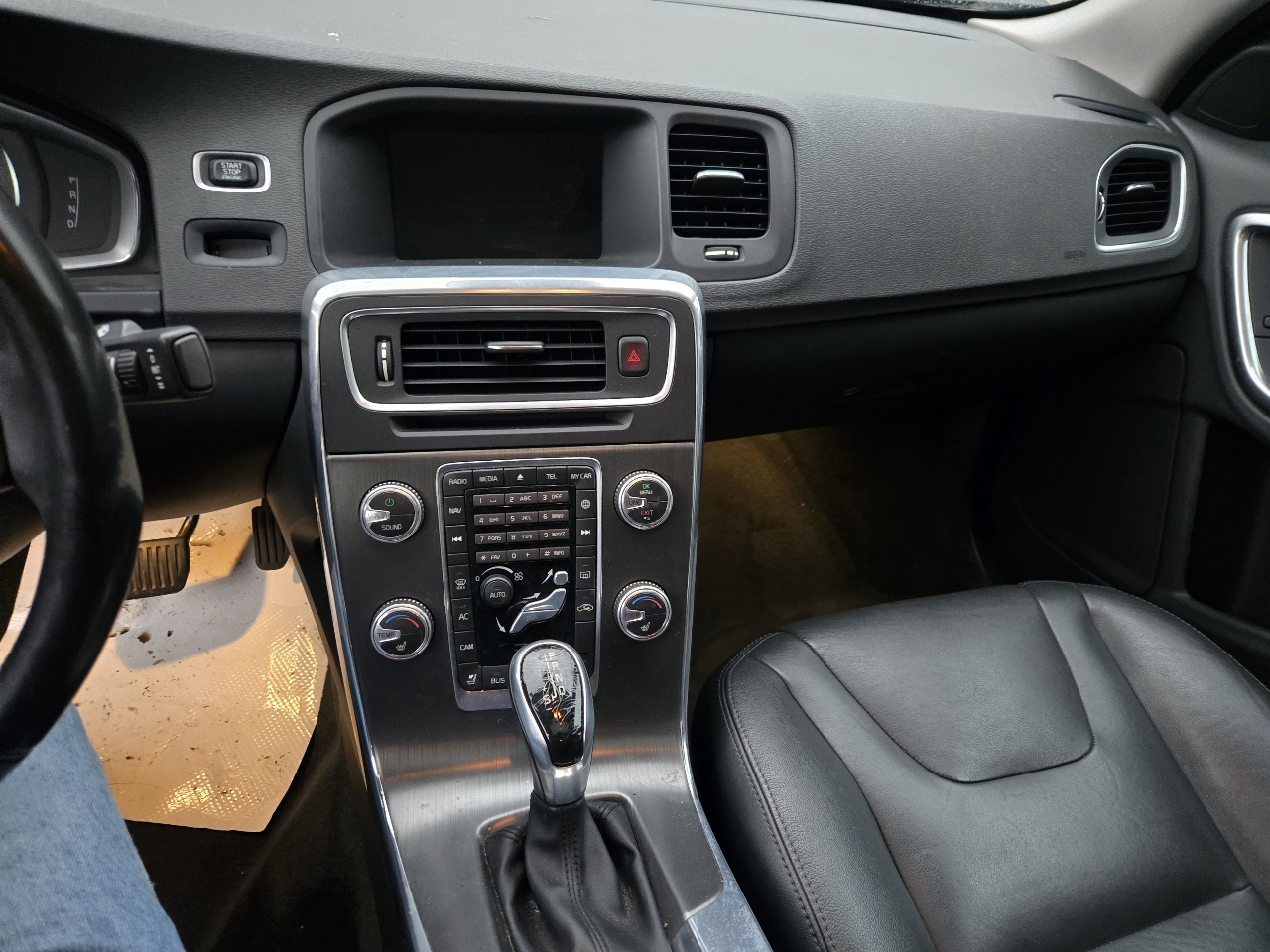 Volvo S60 2.5 Premier 4WD 2015 Volvo S60 2.5 Premier 4WD 2015