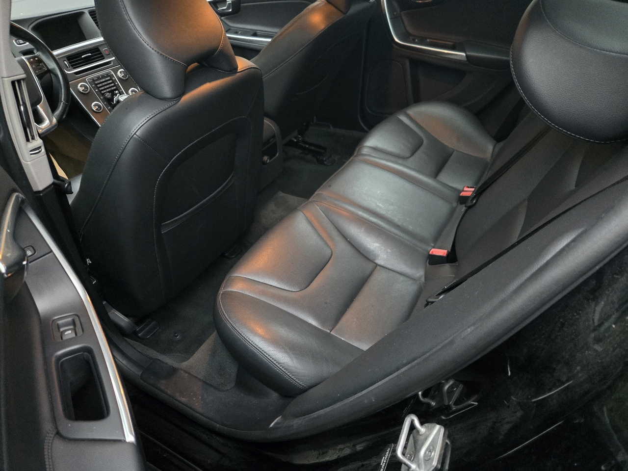 Volvo S60 2.5 Premier 4WD 2015 Volvo S60 2.5 Premier 4WD 2015