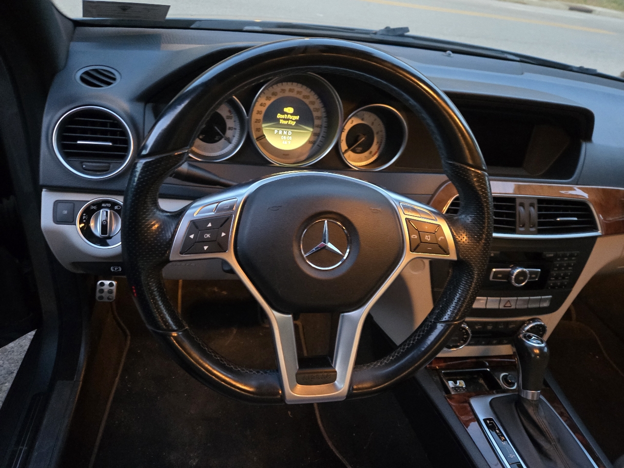 Mercedes-Benz C-Class C300 4MATIC Luxury Sedan 2012