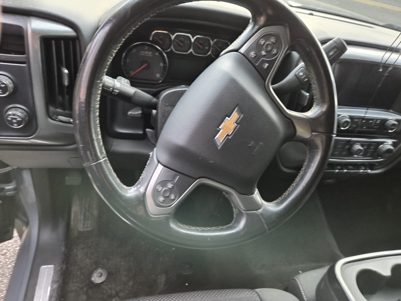 Chevrolet Silverado 1500 LT Crew Cab Long Box 4WD 2015