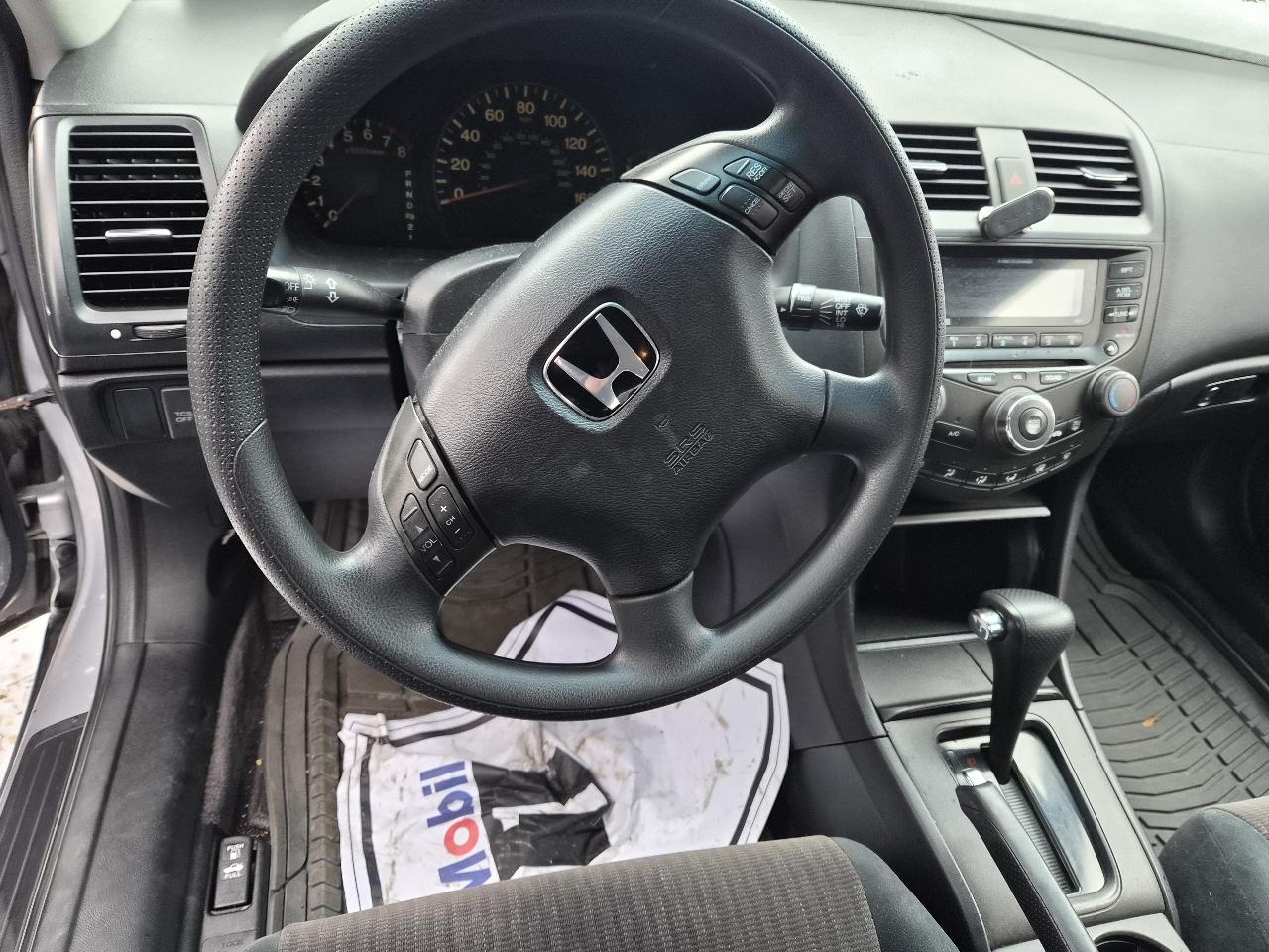 Honda Accord LX V6 sedan AT 2003