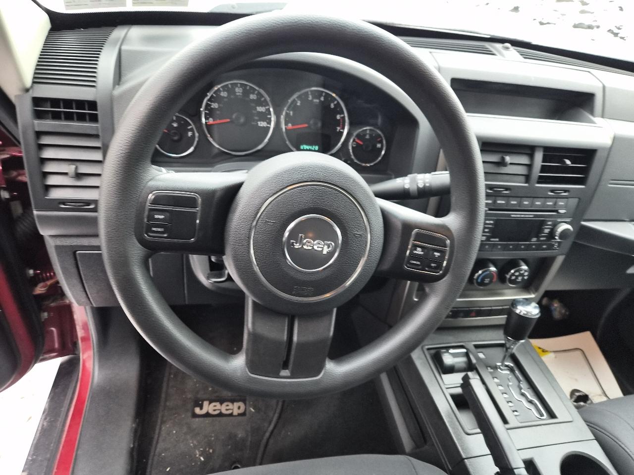 Jeep Liberty Sport 4WD 2012