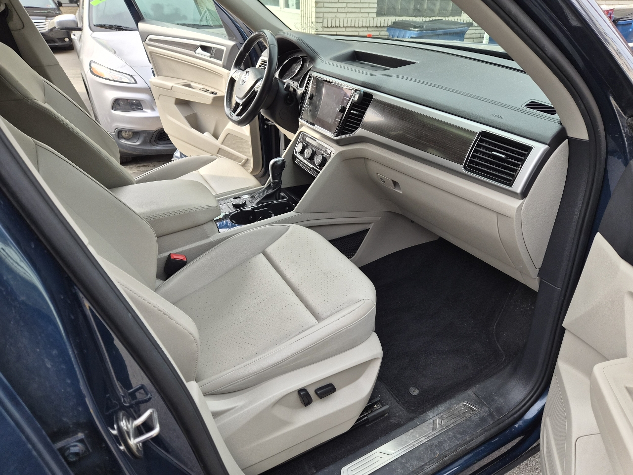 Volkswagen Atlas V6 SEL AWD 2018