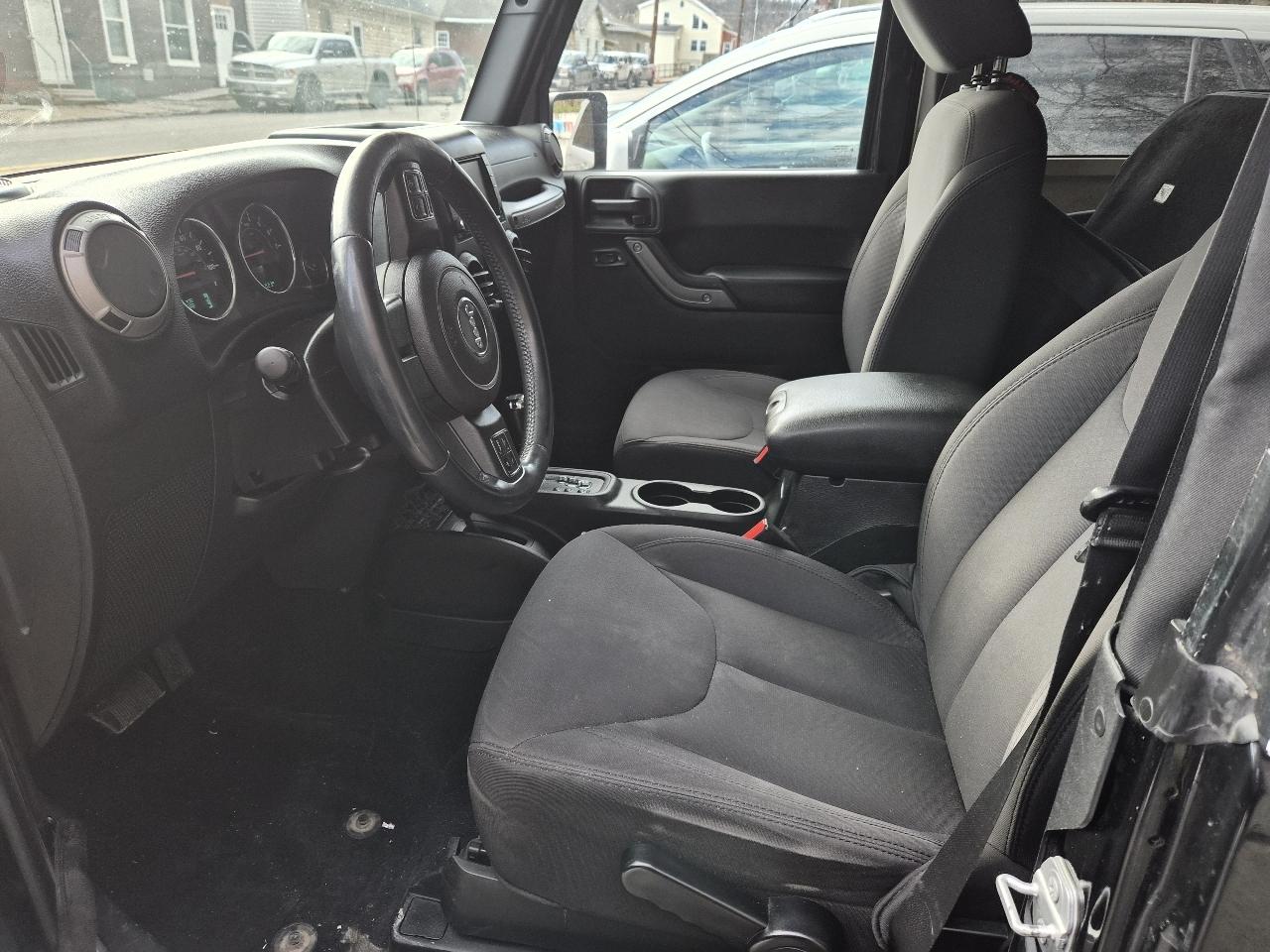 Jeep Wrangler Sport 4WD 2015