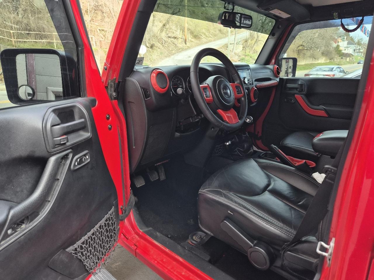Jeep Wrangler Unlimited Sahara 4WD 2015