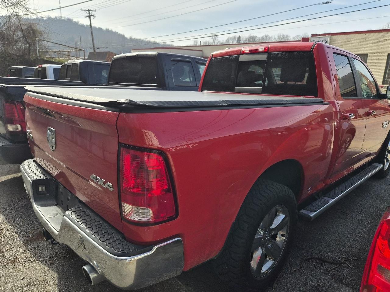 RAM 1500 SLT Quad Cab 4WD 2014