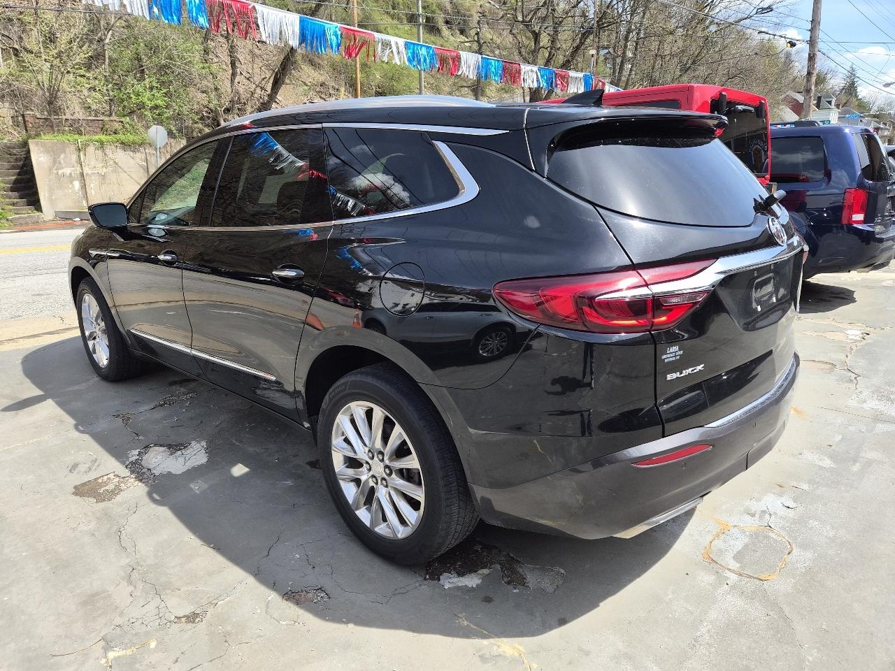 Buick Enclave Essence AWD 2018