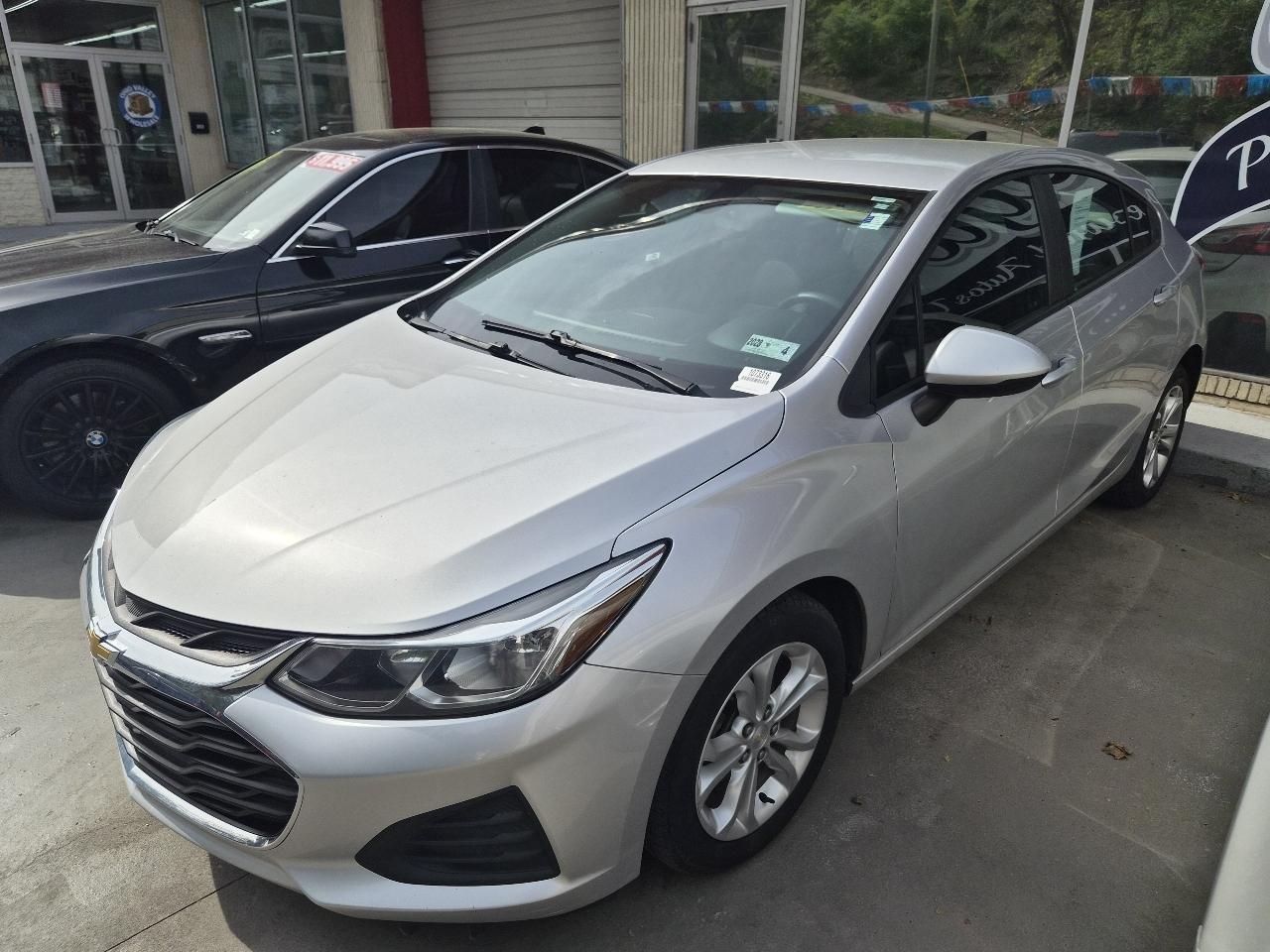 Chevrolet Cruze LS Hatchback 2019