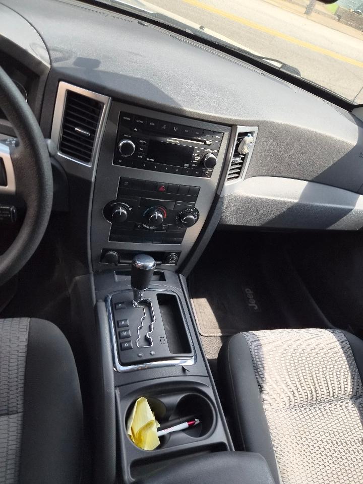 Jeep Grand Cherokee Laredo 4WD 2008