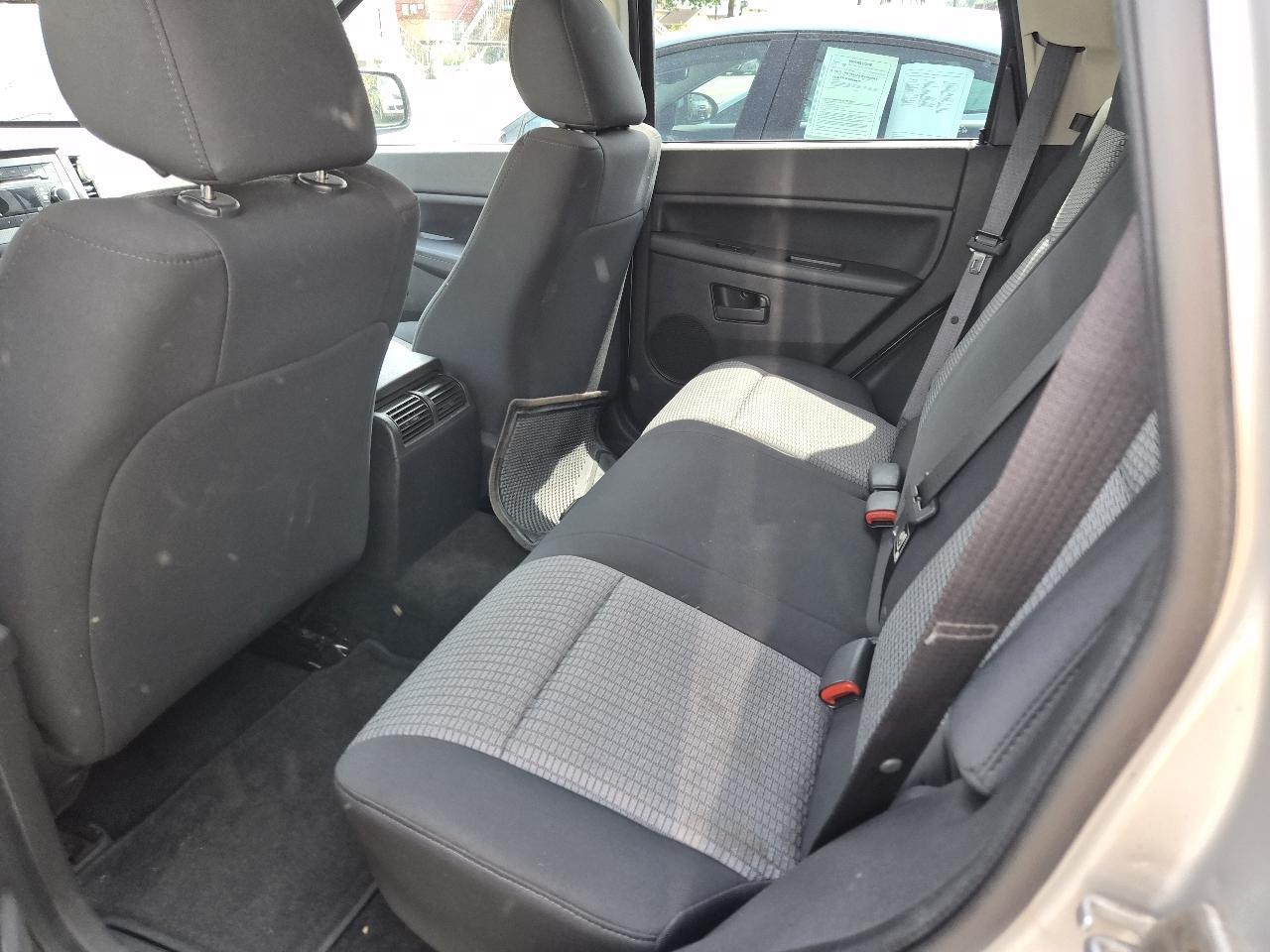 Jeep Grand Cherokee Laredo 4WD 2008