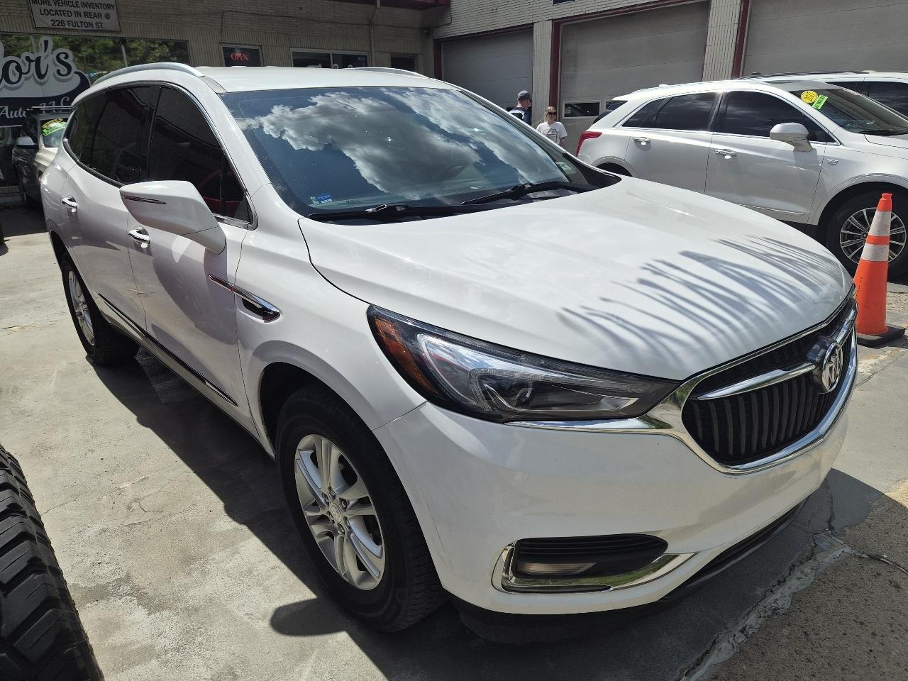 Buick Enclave Essence FWD 2019