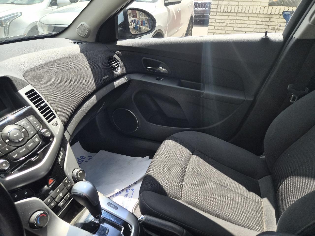 Chevrolet Cruze 1LT 2011