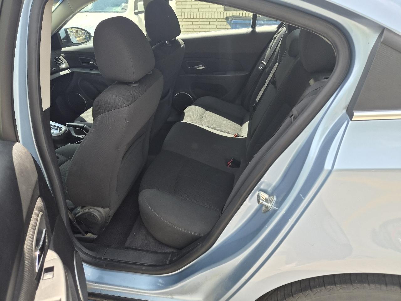 Chevrolet Cruze 1LT 2011