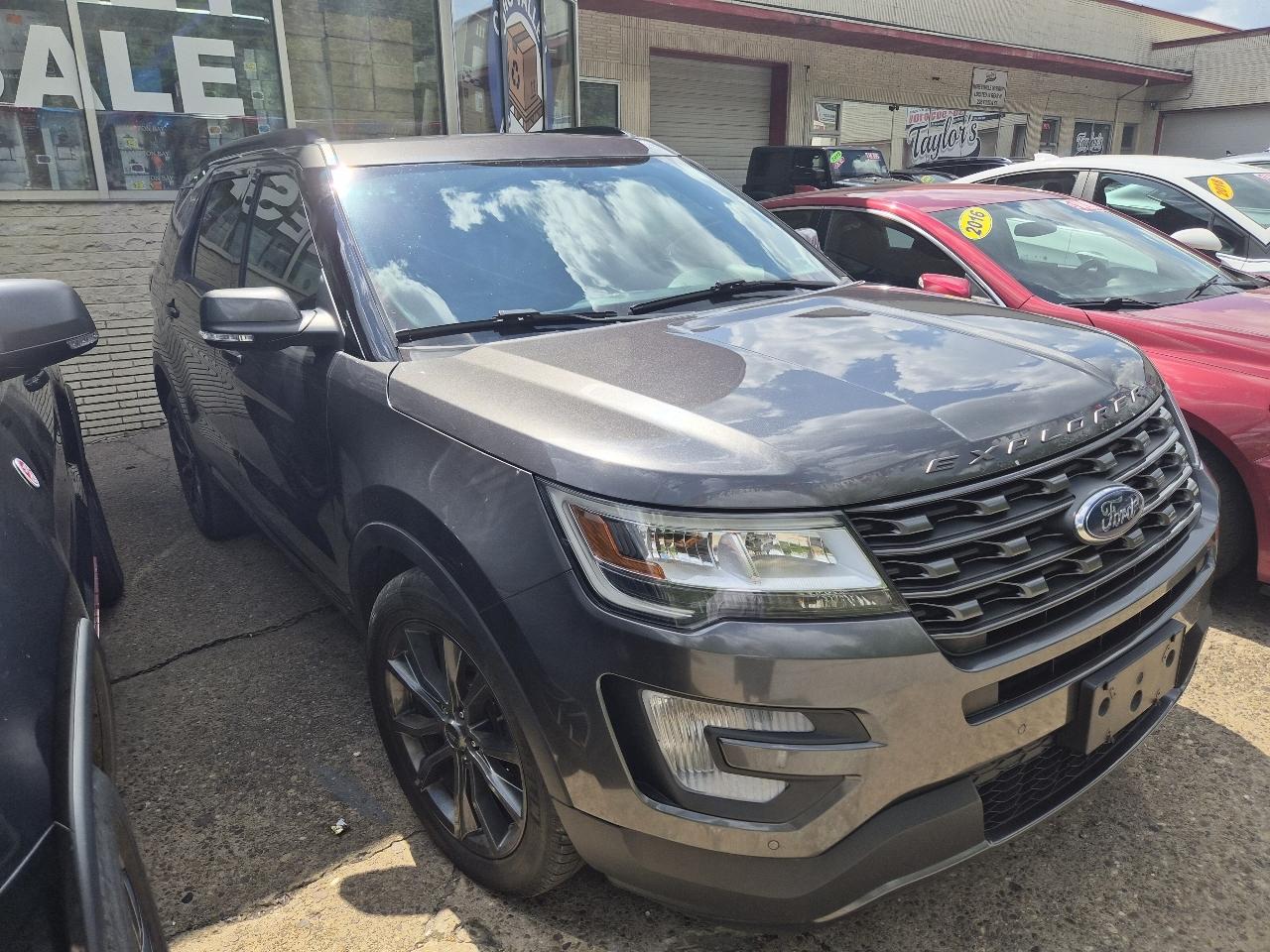 Ford Explorer XLT FWD 2017