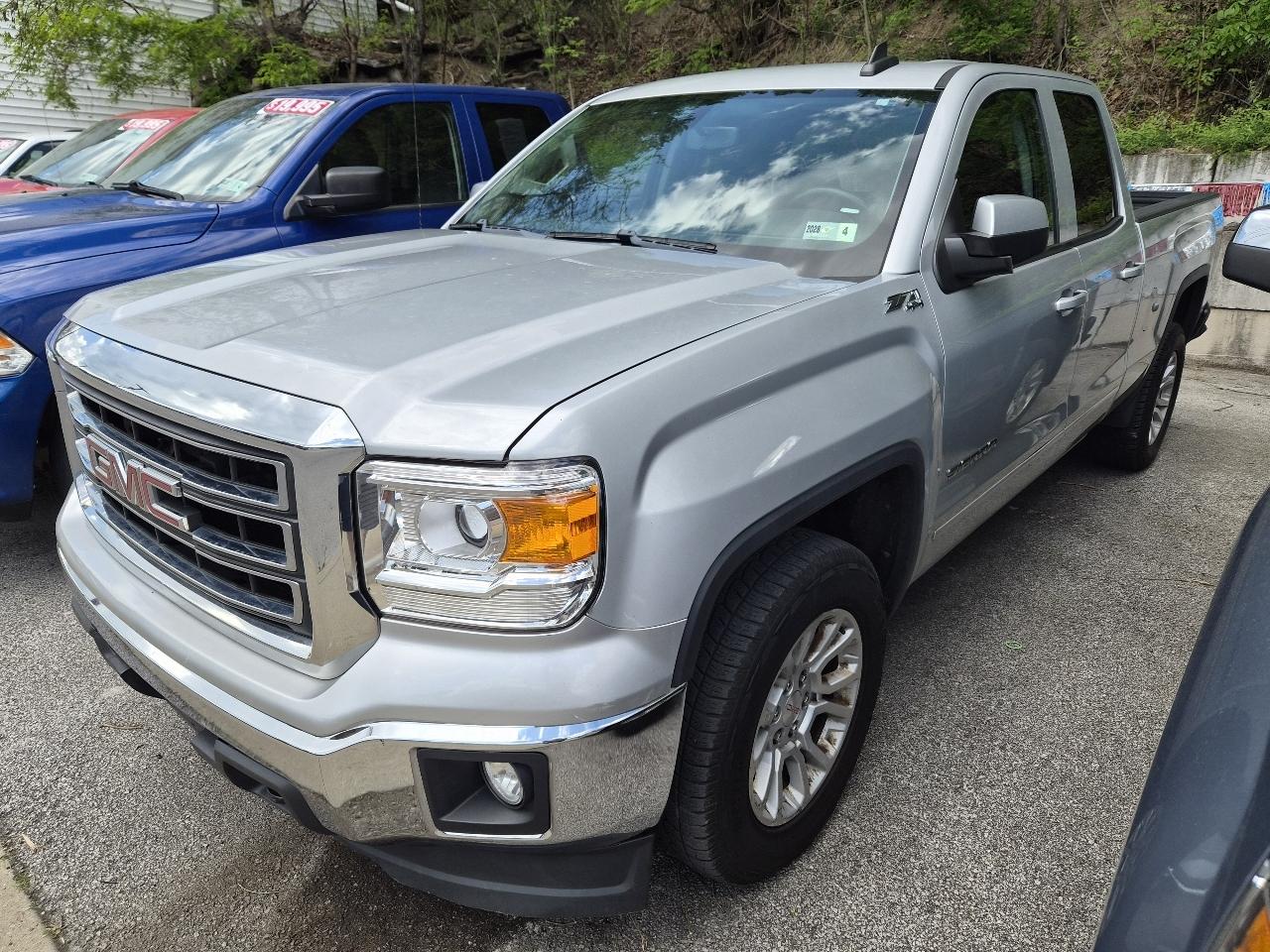 GMC Sierra 1500 SLE Double Cab 4WD 2015