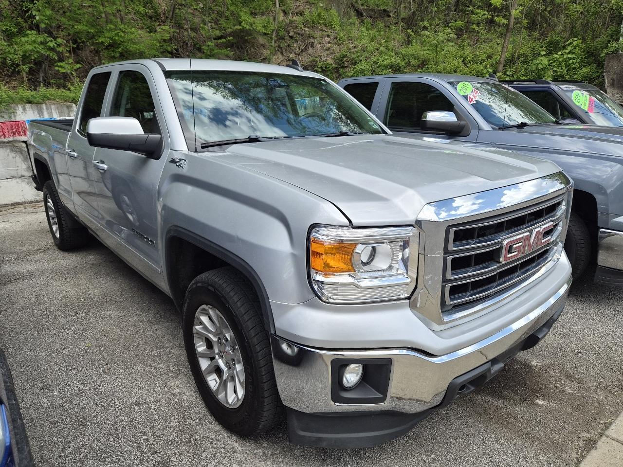 GMC Sierra 1500 SLE Double Cab 4WD 2015