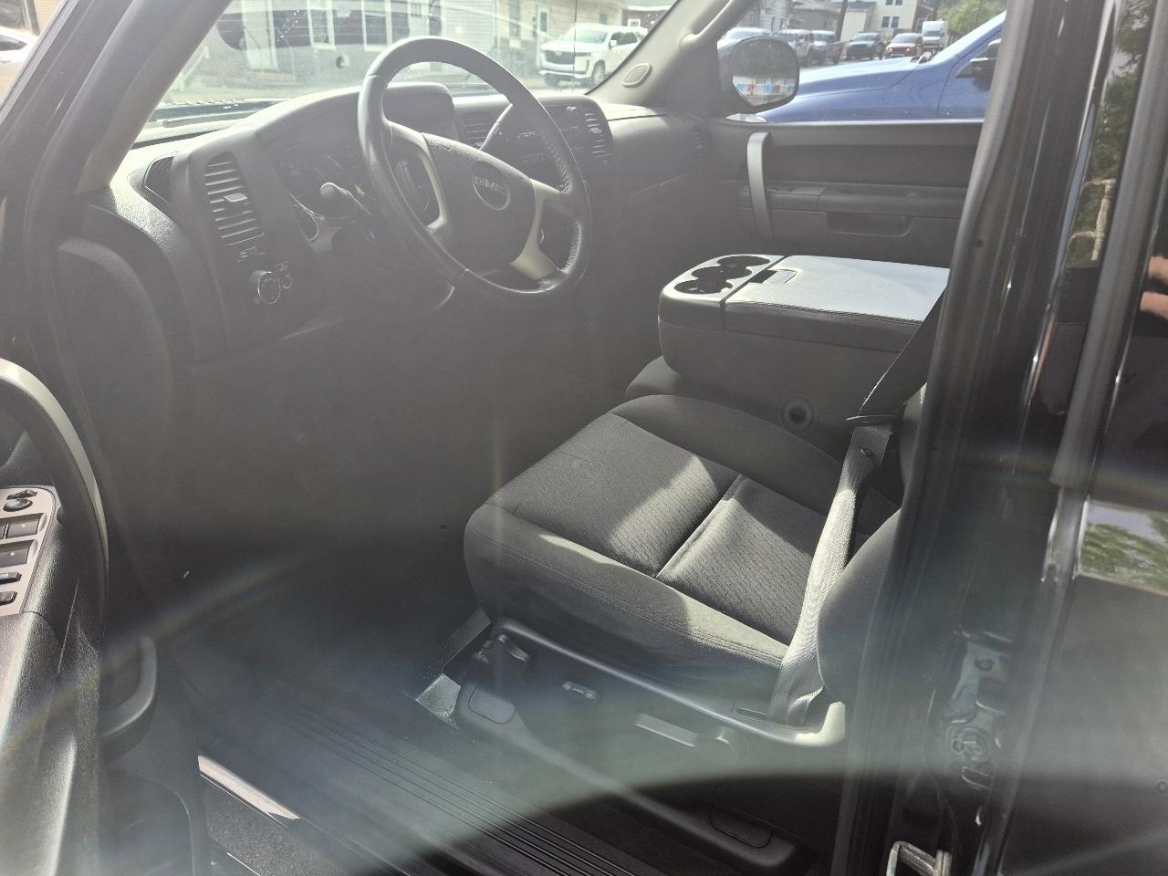 GMC Sierra 1500 SLE Crew Cab 4WD 2010