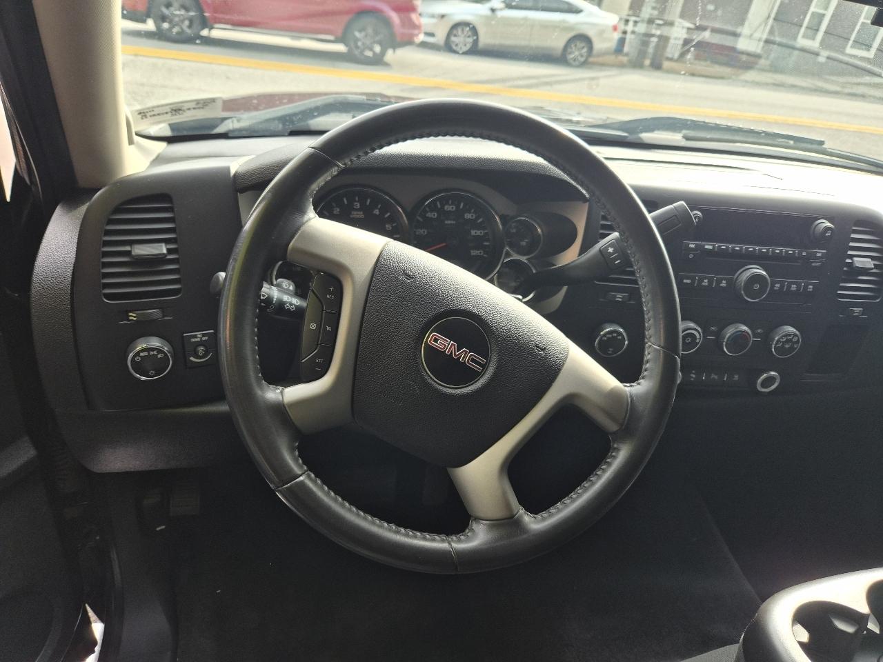 GMC Sierra 1500 SLE Crew Cab 4WD 2010