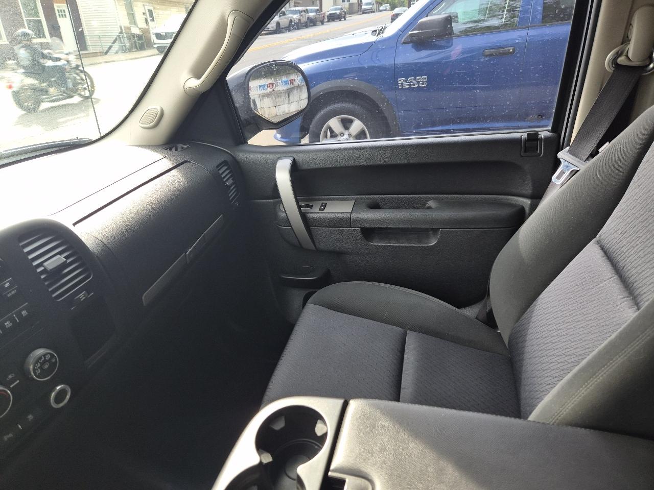 GMC Sierra 1500 SLE Crew Cab 4WD 2010