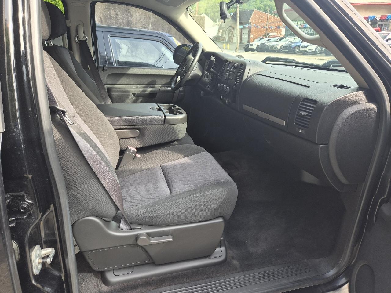 GMC Sierra 1500 SLE Crew Cab 4WD 2010