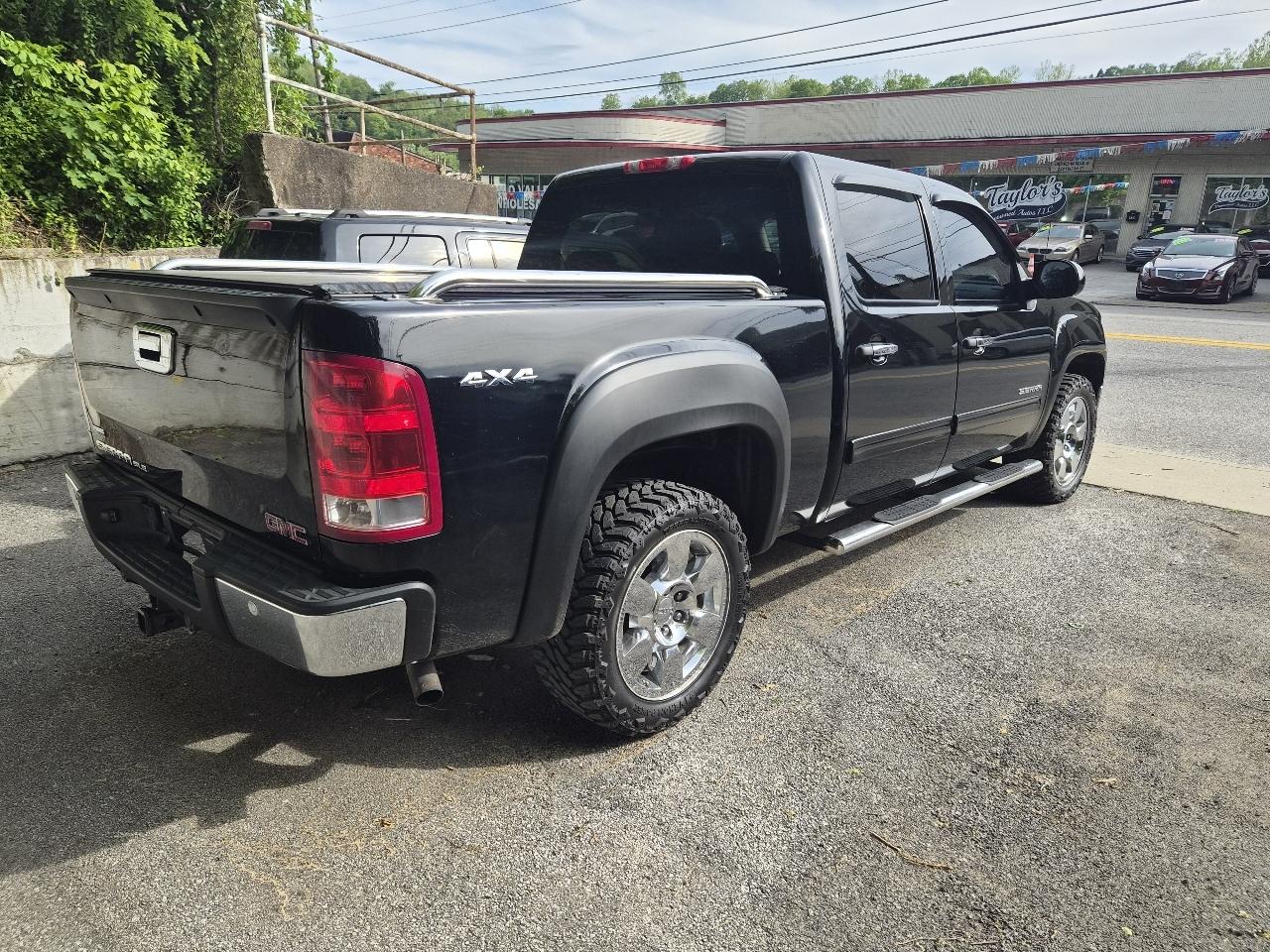 GMC Sierra 1500 SLE Crew Cab 4WD 2010