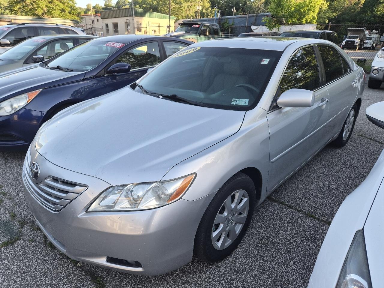 Toyota Camry LE V6 6-Spd AT 2009