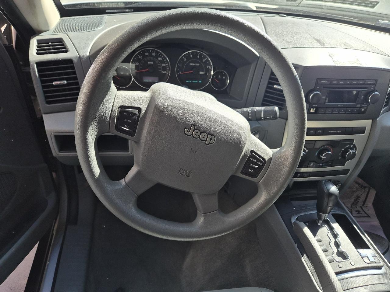 Jeep Grand Cherokee Laredo 4WD 2007