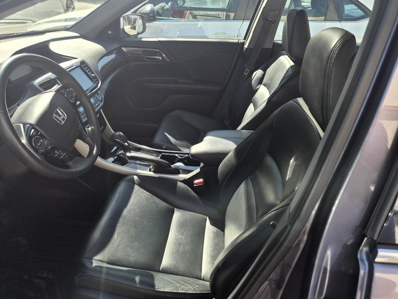 Honda Accord EX-L Sedan V6 6-Spd AT 2017