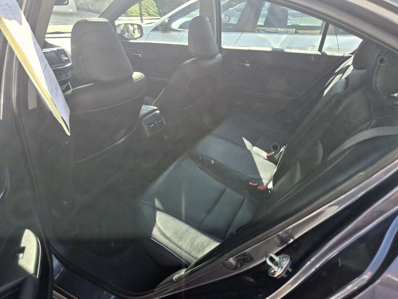 Honda Accord EX-L Sedan V6 6-Spd AT 2017