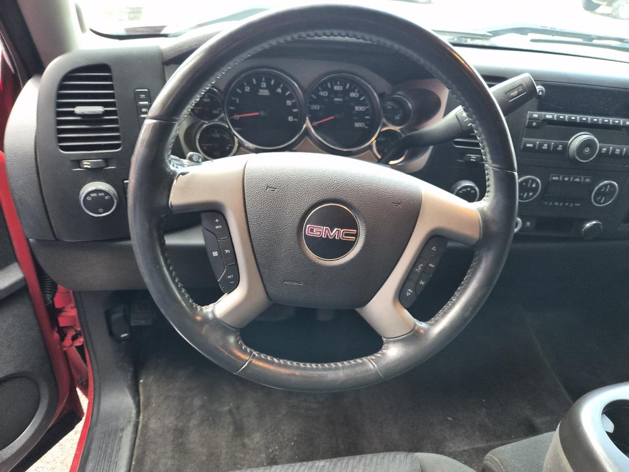 GMC Sierra 1500 SLE Crew Cab 4WD 2011