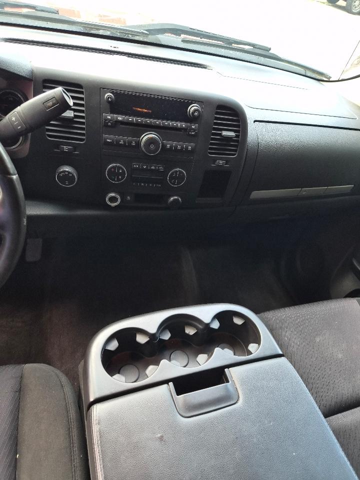 GMC Sierra 1500 SLE Crew Cab 4WD 2011