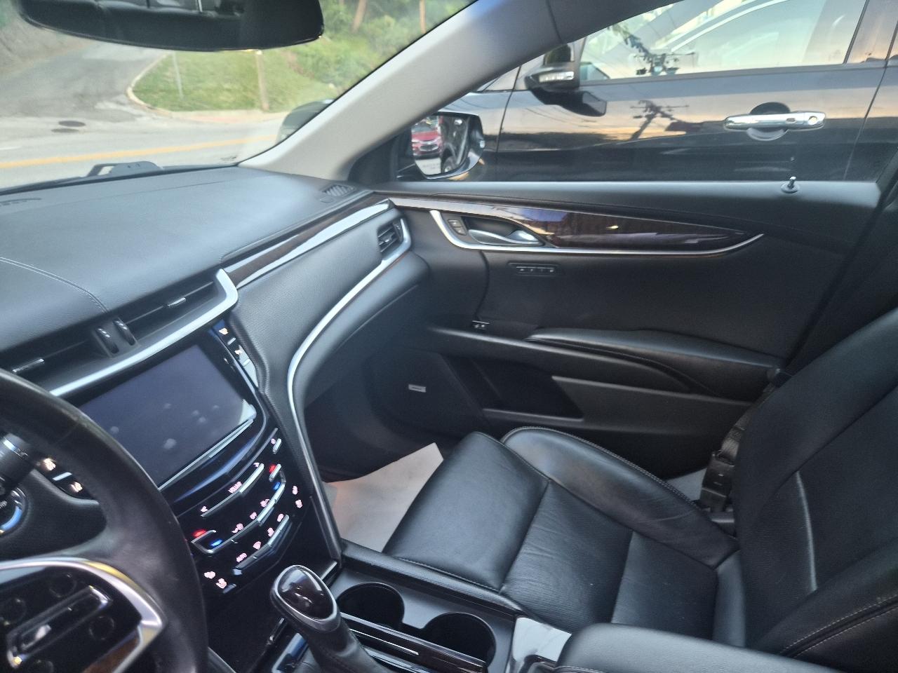 Cadillac XTS Luxury AWD 2015