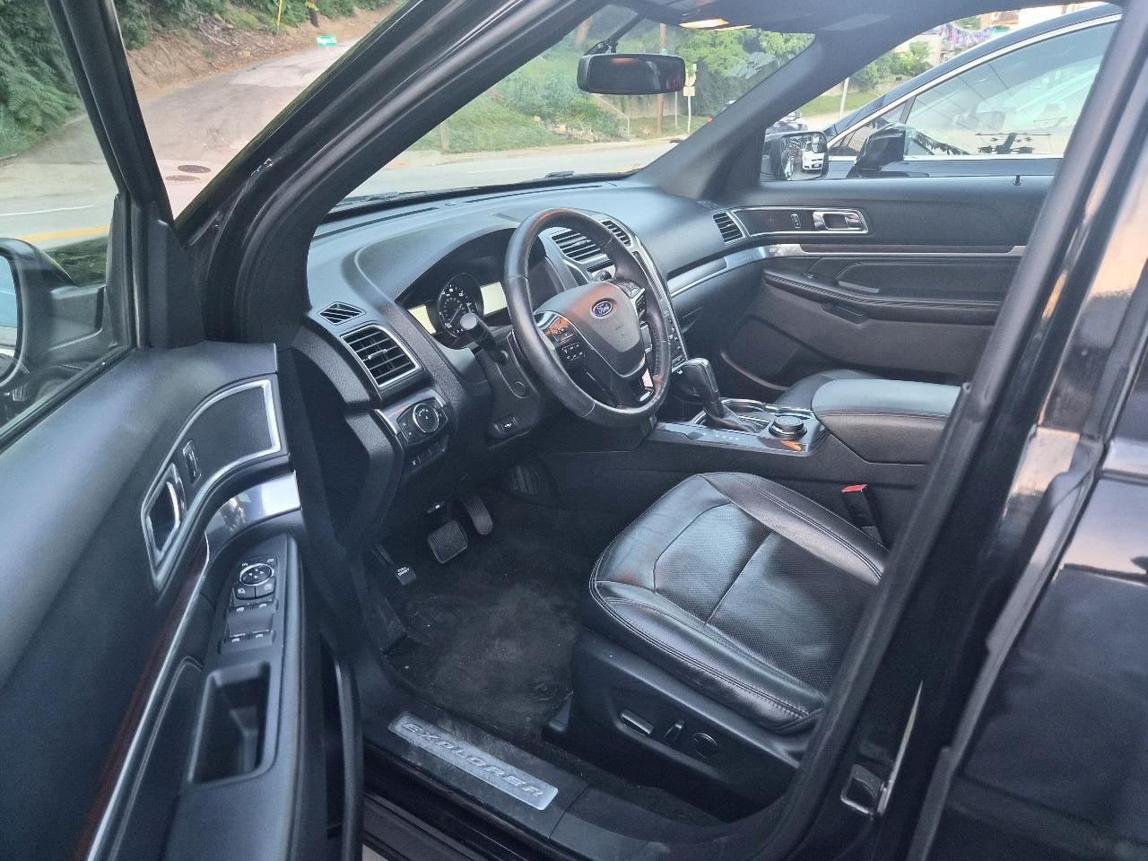 Ford Explorer Limited 4WD 2016