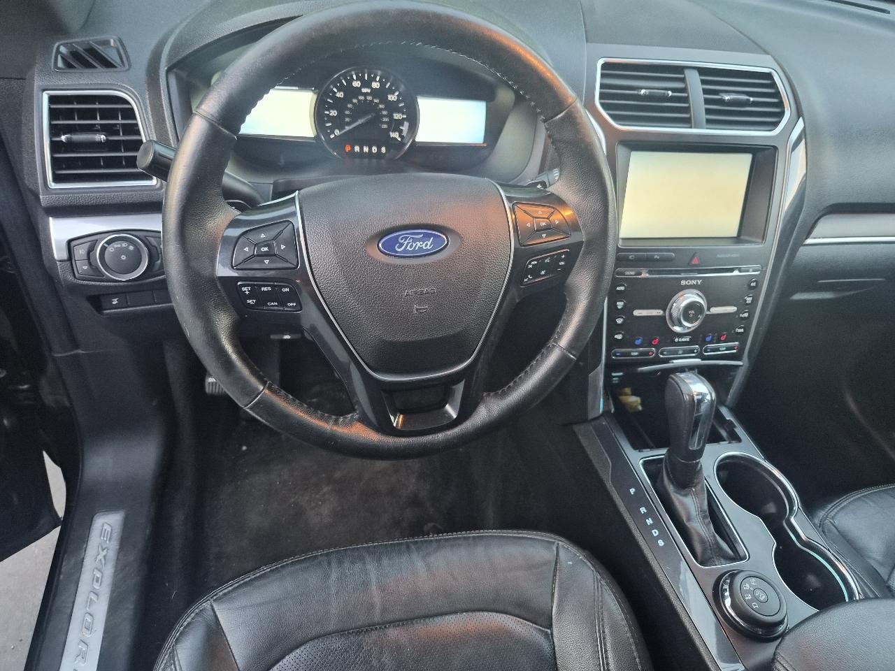 Ford Explorer Limited 4WD 2016