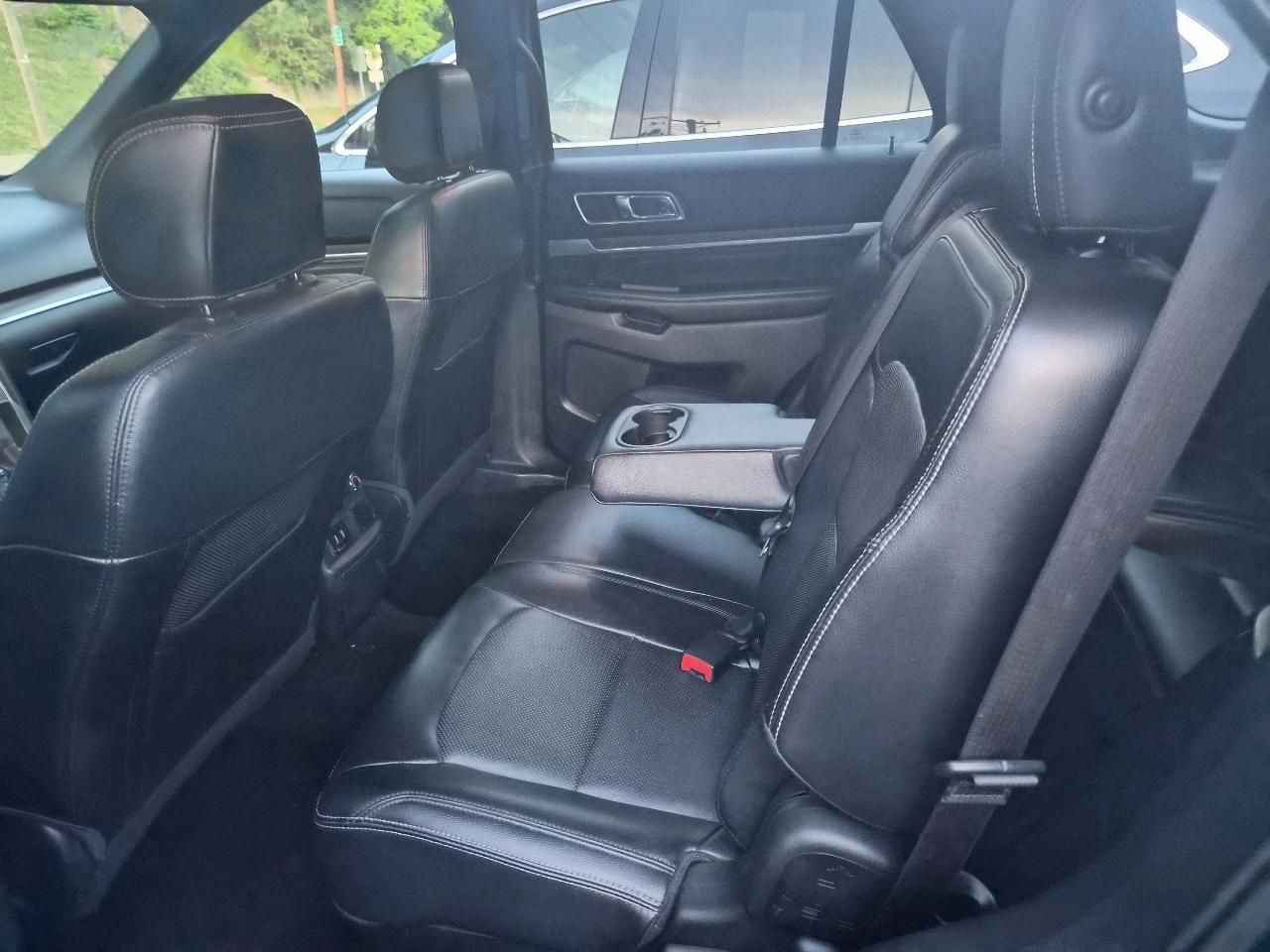 Ford Explorer Limited 4WD 2016