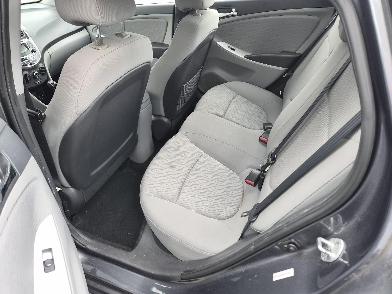 Hyundai Accent GLS 4-Door 2013