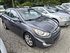 2013 Hyundai Accent 