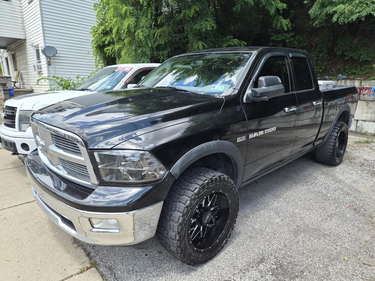 RAM 1500 SLT Quad Cab 4WD 2011