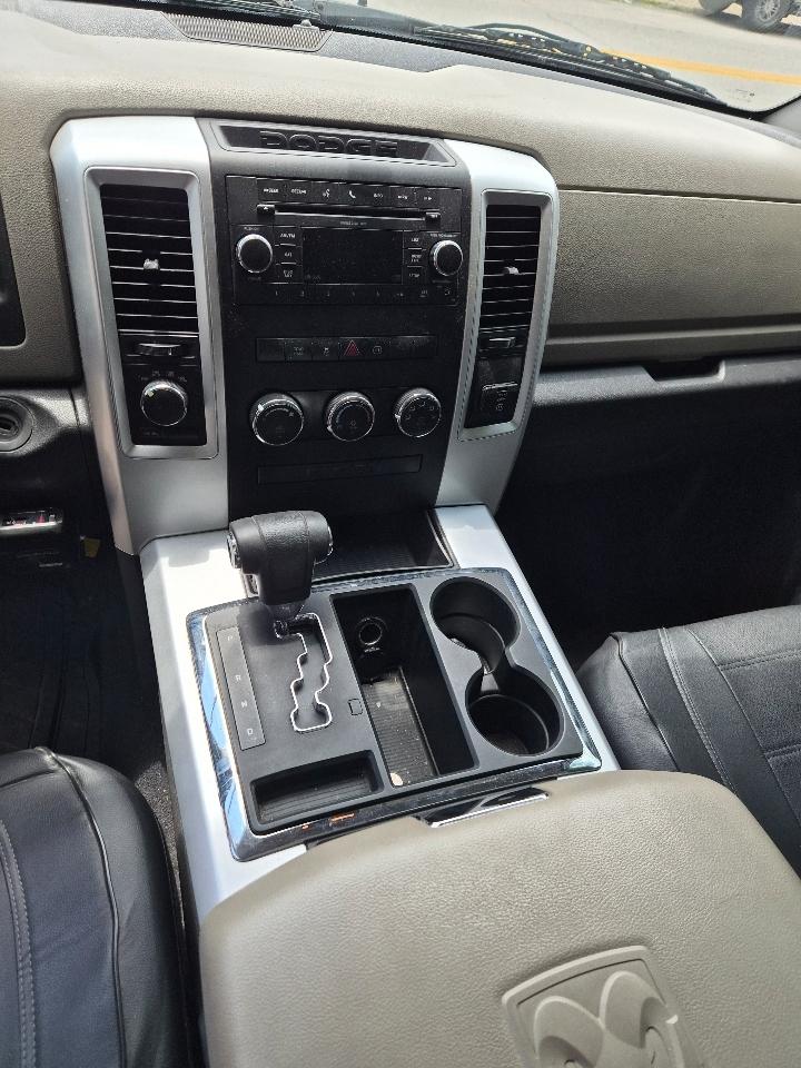 RAM 1500 SLT Quad Cab 4WD 2011