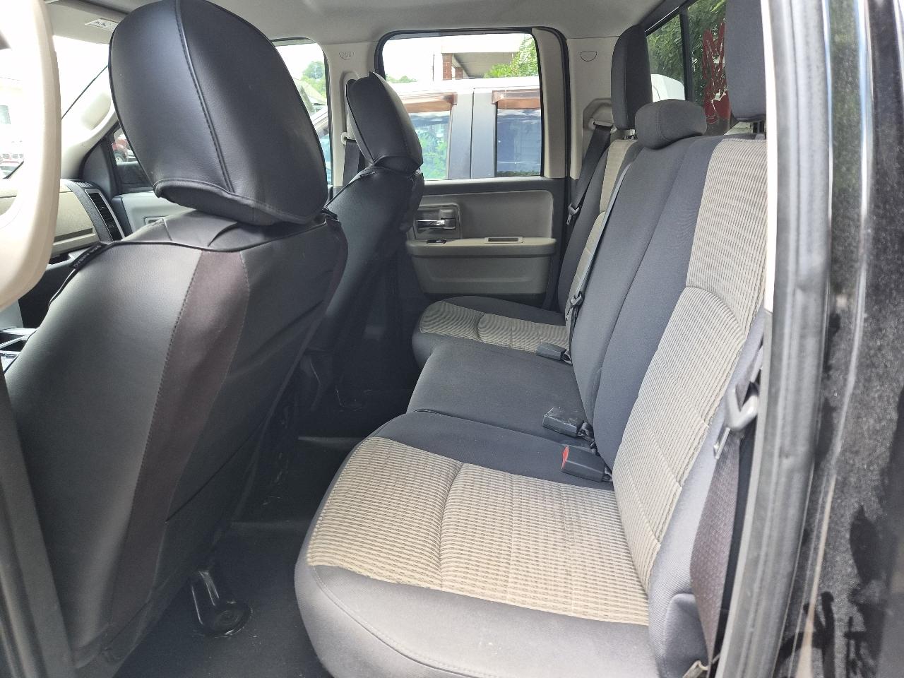 RAM 1500 SLT Quad Cab 4WD 2011
