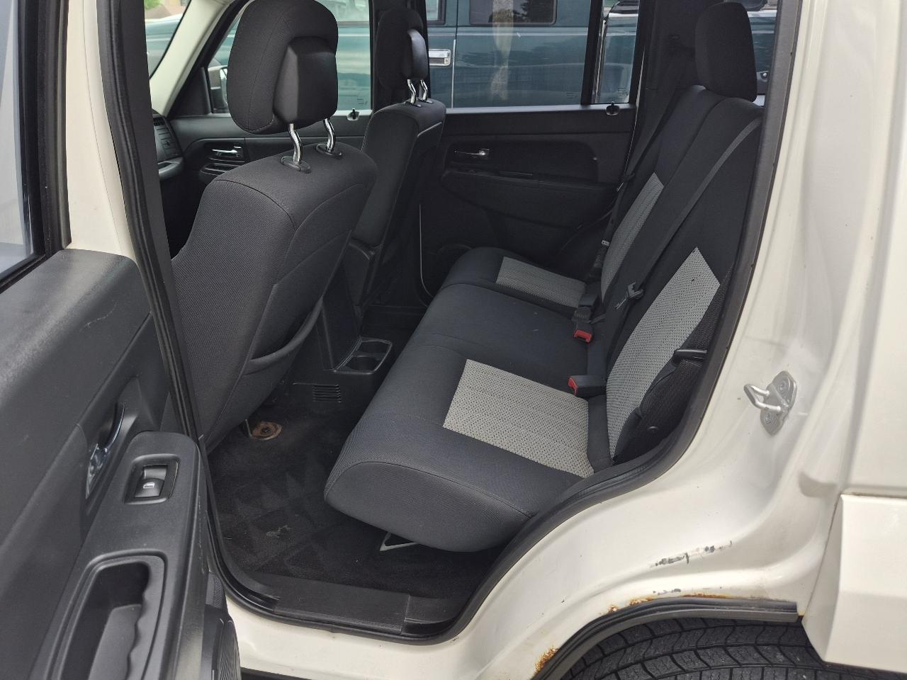 Jeep Liberty Sport 4WD 2010