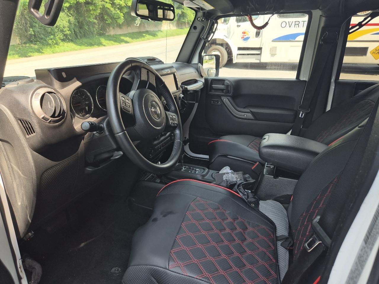 Jeep Wrangler Unlimited Sport 4WD 2016