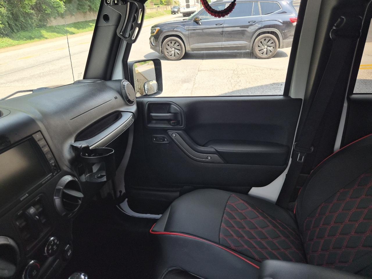 Jeep Wrangler Unlimited Sport 4WD 2016