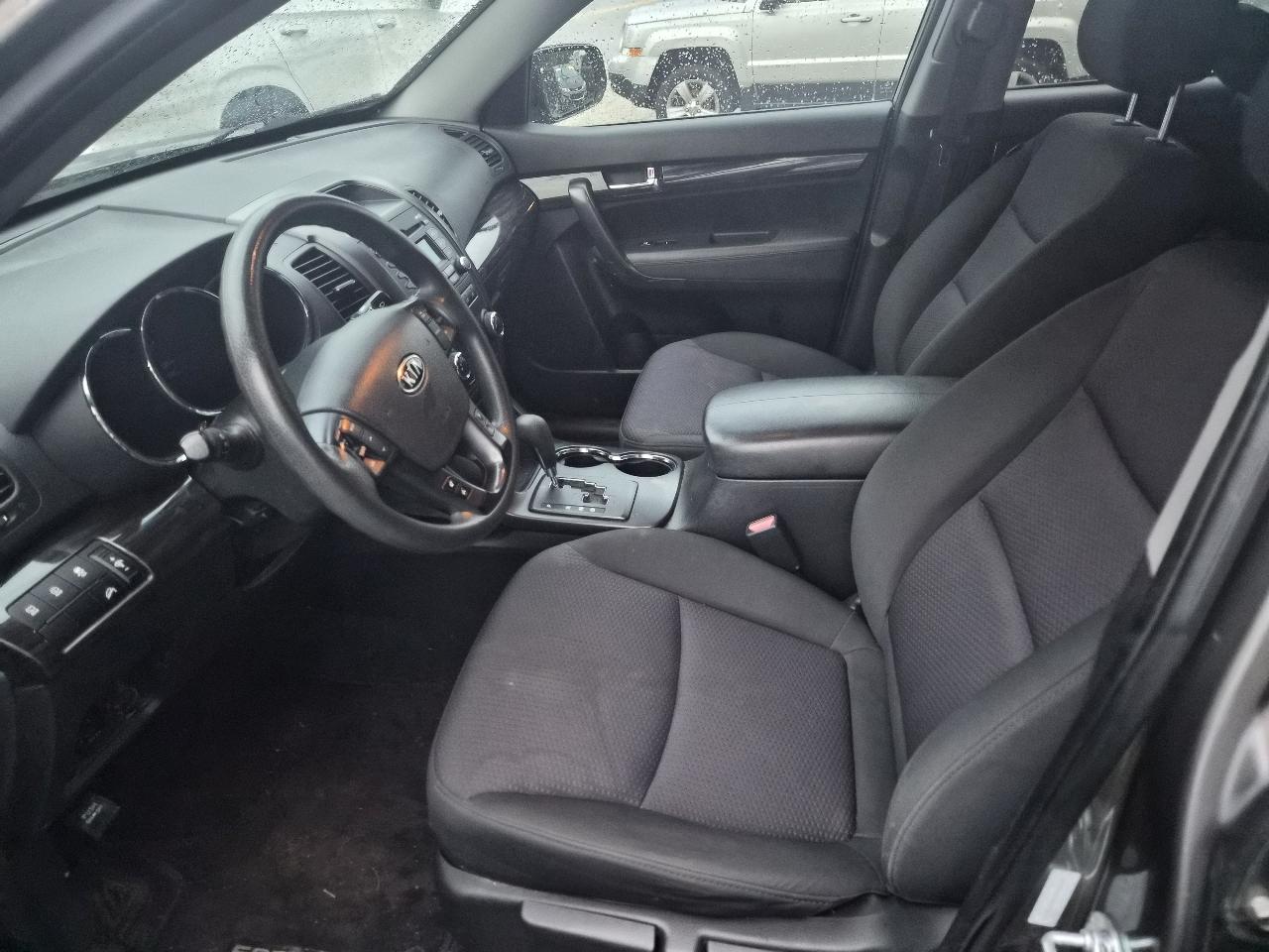 Kia Sorento LX 2WD 2011