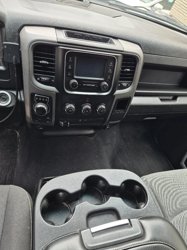 RAM 1500 Classic Tradesman Crew Cab SWB 4WD 2021