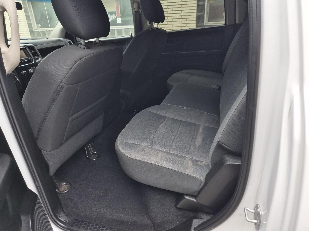 RAM 1500 Classic Tradesman Crew Cab SWB 4WD 2021