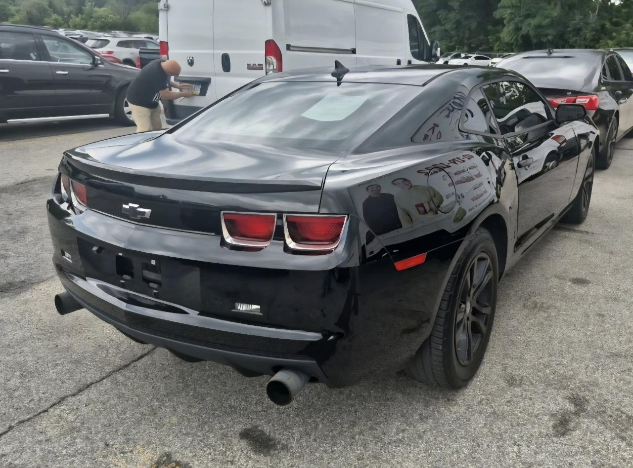 Chevrolet Camaro LS Coupe 2013